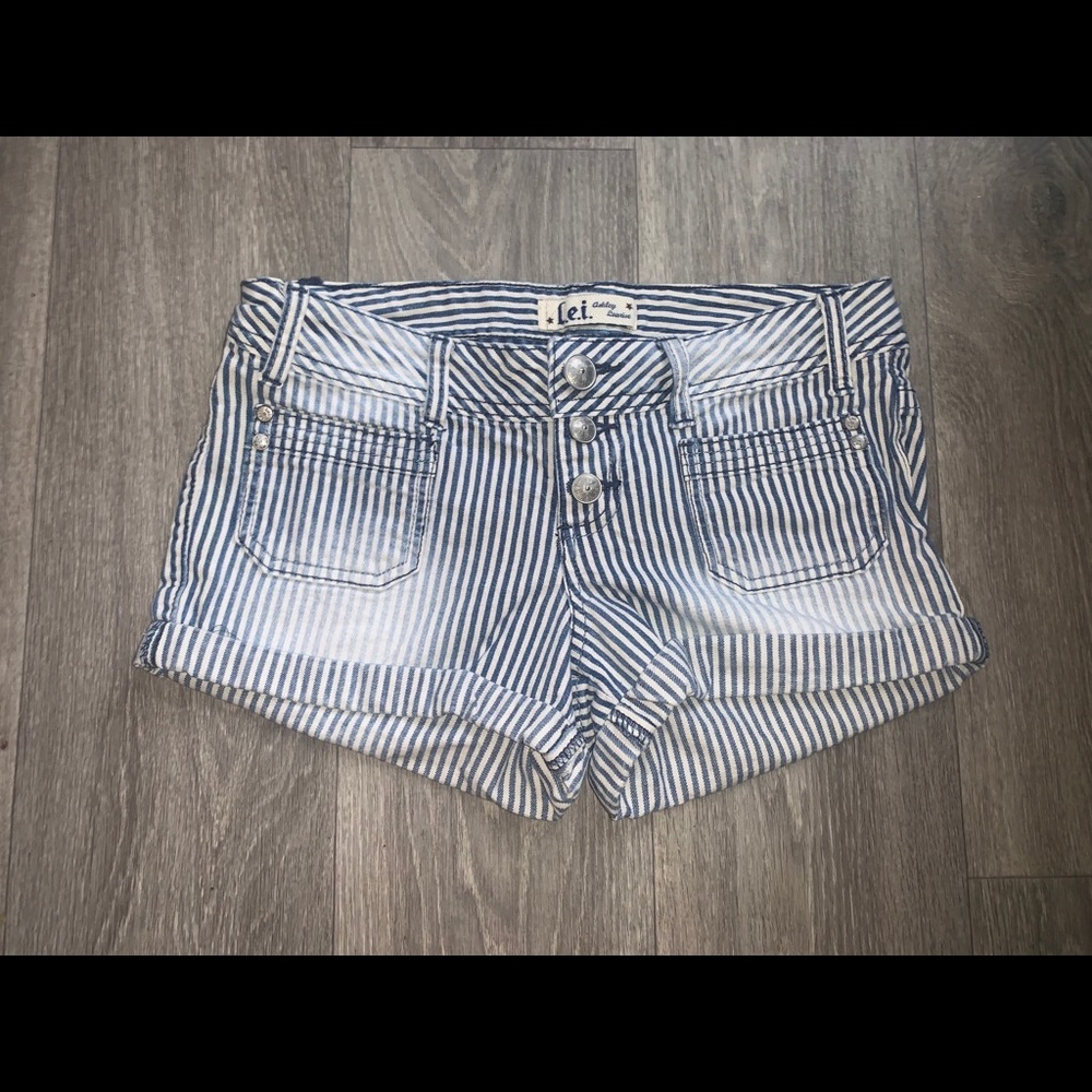 Semi High Waisted Shorts